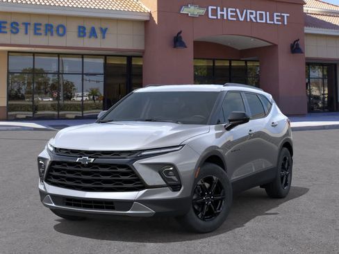 New 2026 Chevrolet Blazer LT w/ Convenience Package FWD image 6