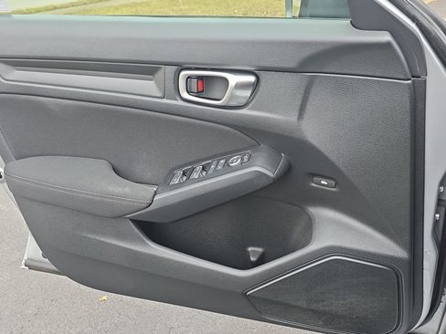 Used 2023 Honda Civic LX image 25