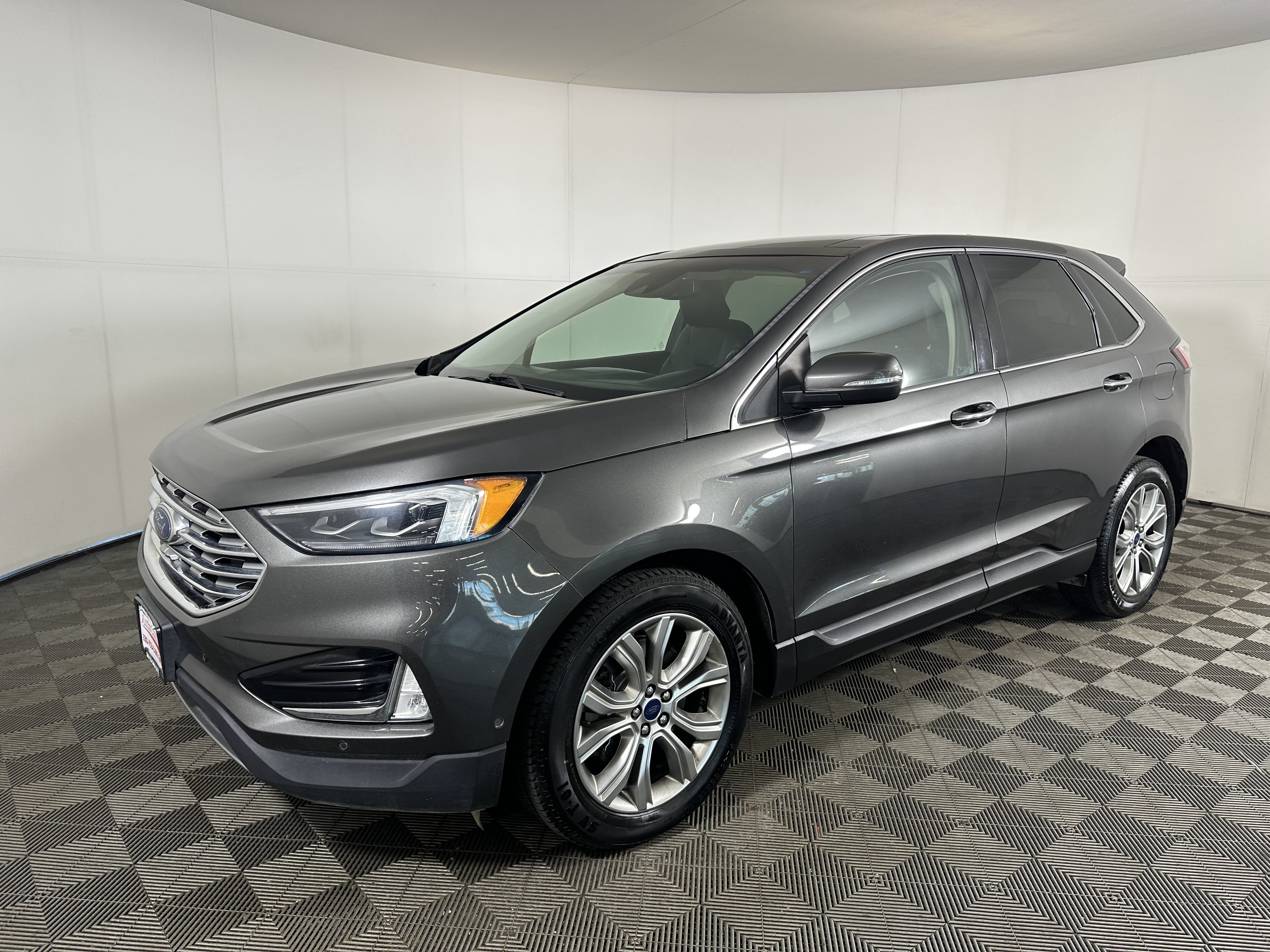 Used 2019 Ford Edge Titanium w/ Equipment Group 301A AWD/4WD image 1