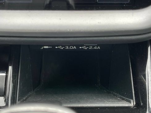 Used 2023 Subaru Outback Limited AWD/4WD image 32