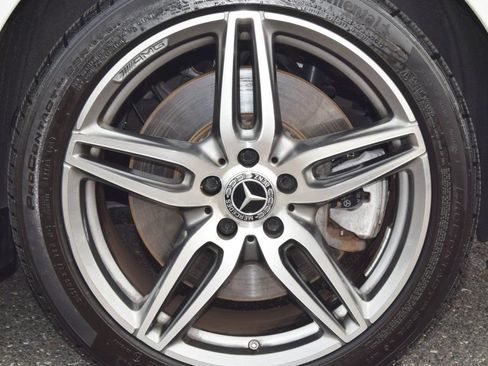 Used 2018 Mercedes-Benz E 400 4MATIC Cabriolet w/ Premium 2 Package (Q02) image 39