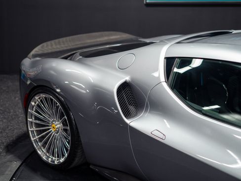 Used 2022 Ferrari 296 GTB RWD image 4