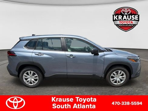 Used 2026 Toyota Corolla Cross L FWD image 9