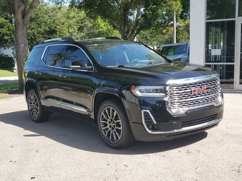 Certified 2023 GMC Acadia Denali w/ Black Diamond Edition FWD image 7