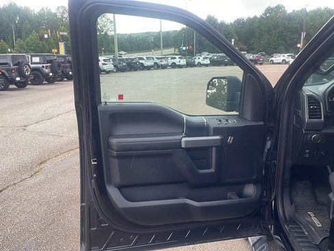 Used 2018 Ford F150 XLT w/ Equipment Group 302A Luxury AWD/4WD image 8