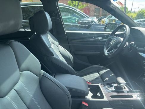 Certified 2023 Audi SQ5 Premium Plus w/ Premium Plus Package AWD/4WD image 10