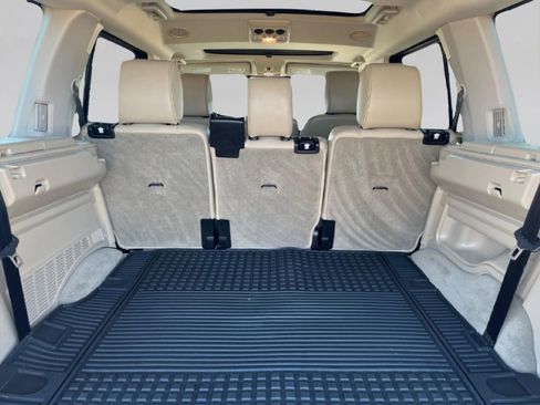 Used 2016 Land Rover LR4 HSE LUX image 42