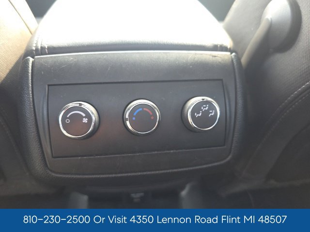 Used 2016 GMC Acadia SLE AWD/4WD image 19