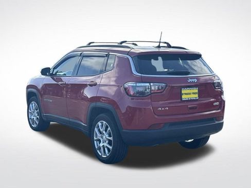 Used 2023 Jeep Compass Latitude AWD/4WD image 6