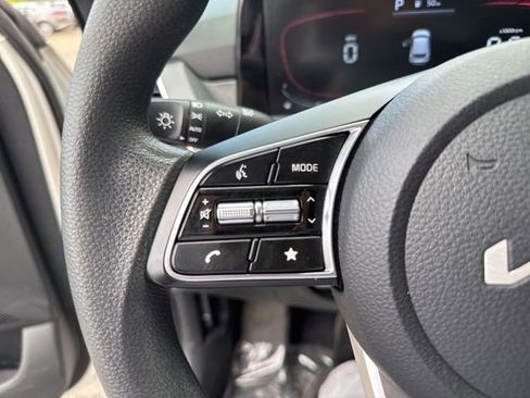 Certified 2024 Kia Seltos LX AWD/4WD image 15