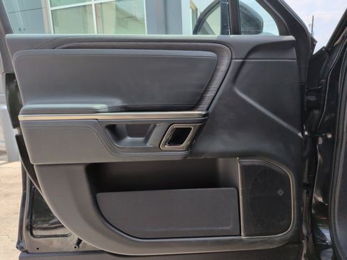 Used 2023 Rivian R1S Adventure AWD/4WD image 14