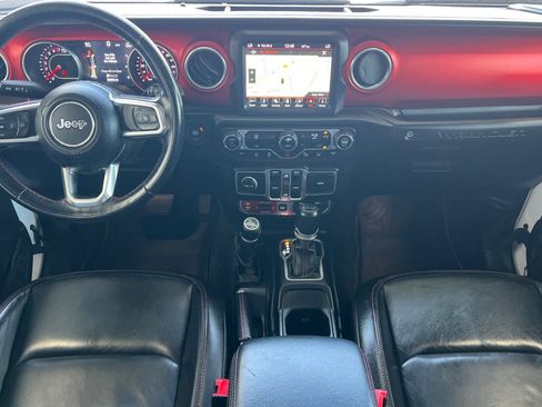 Used 2018 Jeep Wrangler Unlimited Rubicon AWD/4WD image 10