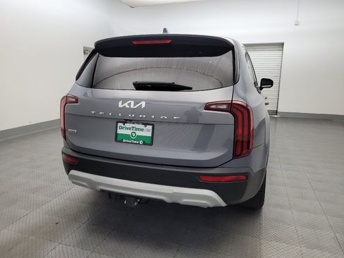 Used 2022 Kia Telluride LX AWD/4WD image 7