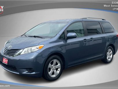 Used 2017 Toyota Sienna LE