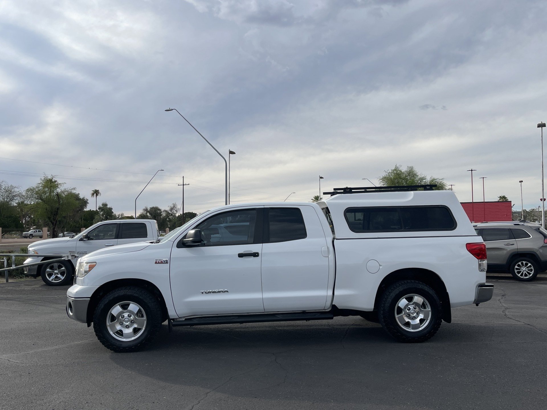Used 2013 Toyota Tundra 4x4 Double Cab w/ TRD Off-Road Pkg image 2