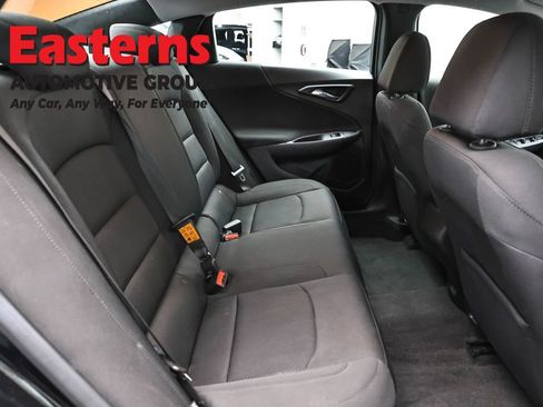 Used 2020 Chevrolet Malibu LS FWD image 23