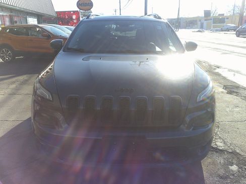 Used 2017 Jeep Cherokee High Altitude image 10