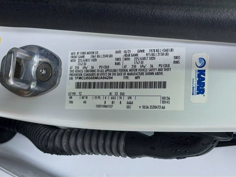 Used 2021 Ford Escape SE w/ Convenience Package FWD image 35