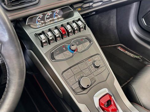 Used 2018 Lamborghini Huracan LP 580-2 RWD image 20