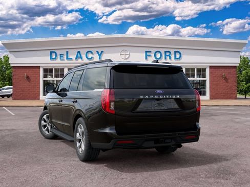 New 2027 Ford Expedition Active AWD/4WD image 4