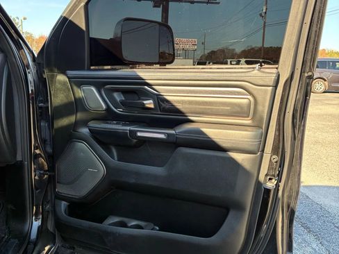 Used 2019 RAM 1500 Limited image 19