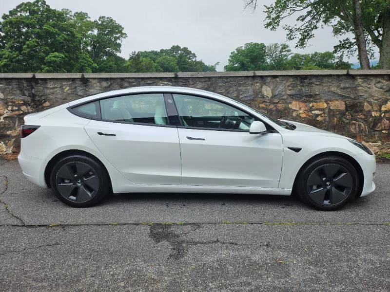 Used 2023 Tesla Model 3 Standard Range RWD image 9