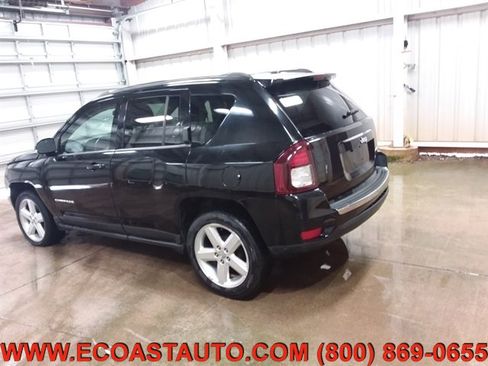 Used 2014 Jeep Compass Latitude image 4