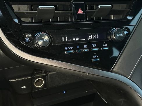 Certified 2023 Toyota Camry SE image 29