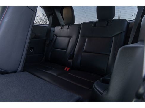 Used 2025 Ford Explorer ST-Line w/ ST-Line Street Pack image 14