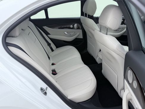 Used 2023 Mercedes-Benz E 350 Sedan image 37