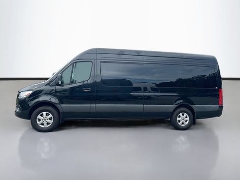Used 2024 Mercedes-Benz Sprinter 2500 image 6