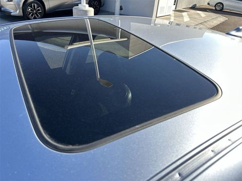 Used 2017 Subaru Legacy 3.6R Limited image 18