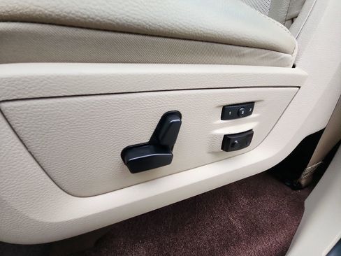 Certified 2018 RAM 1500 Laramie image 14