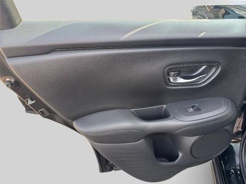 Used 2024 Honda HR-V LX image 20