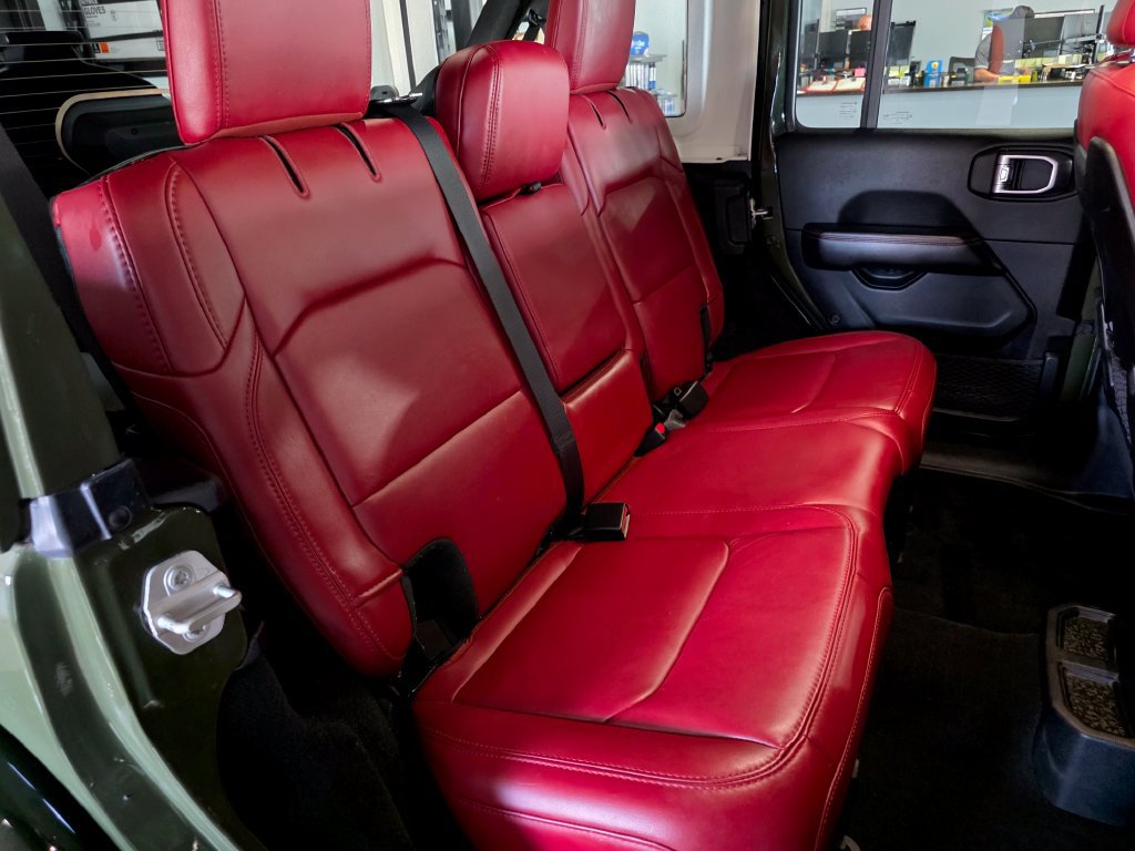 Used 2024 Jeep Wrangler Unlimited Rubicon 392 AWD/4WD image 24