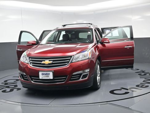 Used 2017 Chevrolet Traverse Premier image 22