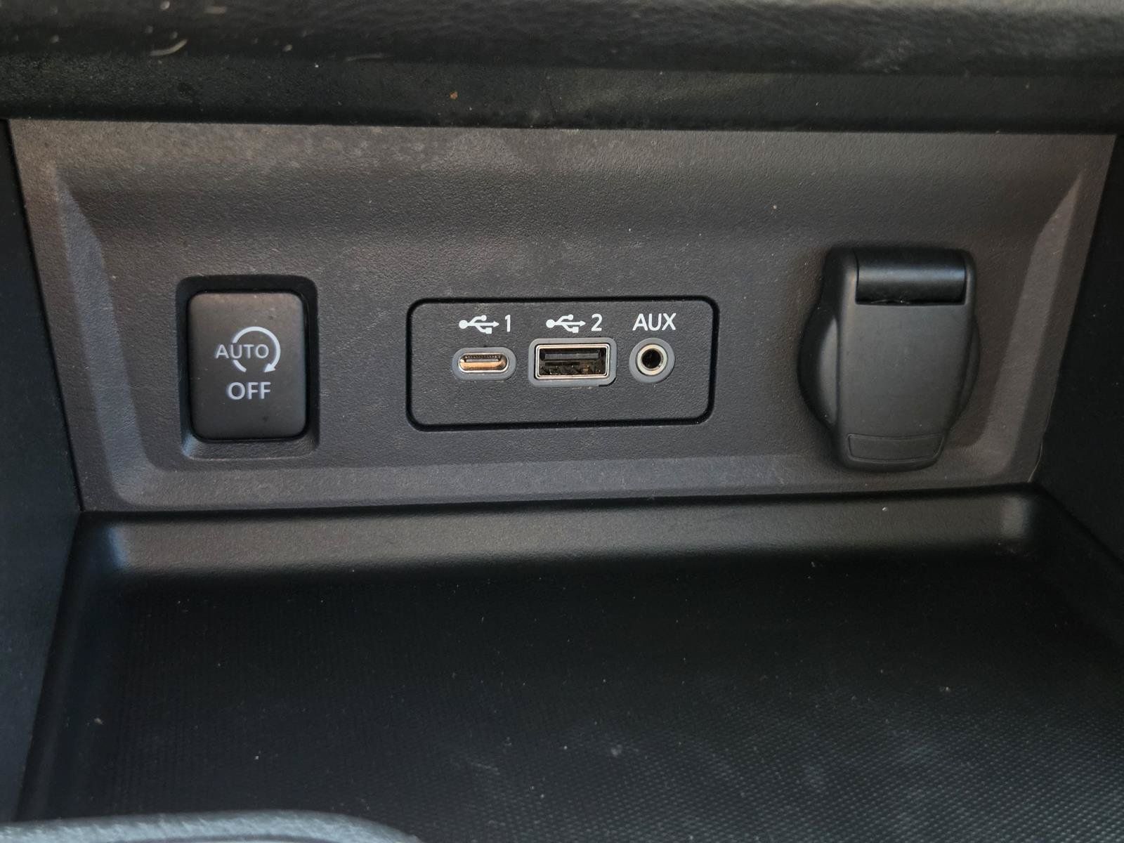 Certified 2024 Nissan Sentra SR w/ SR Premium Package FWD image 30