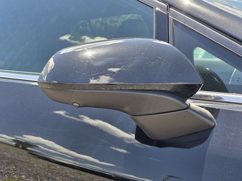 Certified 2025 Chevrolet Equinox EV LT FWD image 14