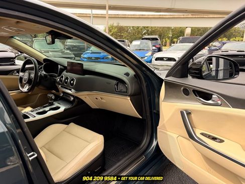 Used 2022 Kia Stinger GT1 RWD image 35