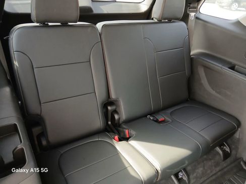 Used 2019 Chevrolet Traverse LT w/ LPO, Floor Liner Package image 17