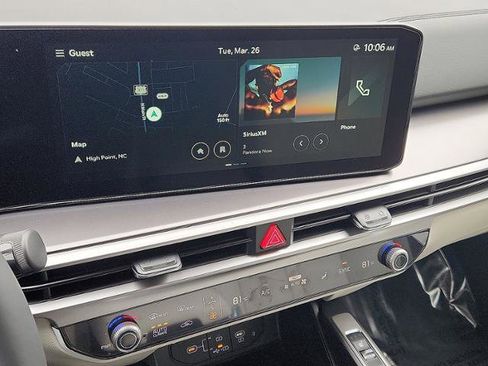 New 2025 Kia Sorento S image 11