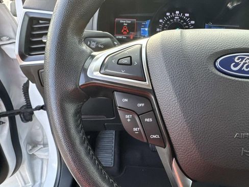 Used 2024 Ford Edge SEL image 22