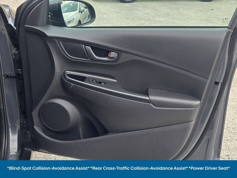 Used 2023 Hyundai Kona SEL AWD/4WD image 8