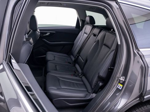 Used 2024 Audi Q7 3.0T Premium Plus AWD/4WD image 18