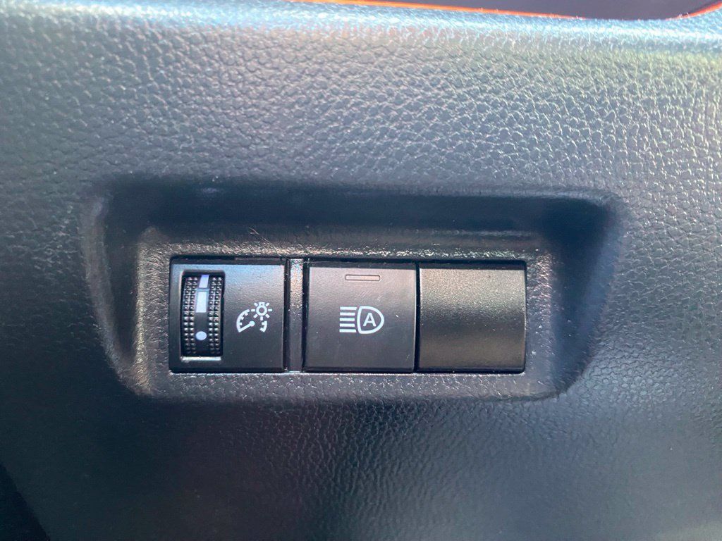 Used 2020 Toyota RAV4 Adventure AWD/4WD image 26
