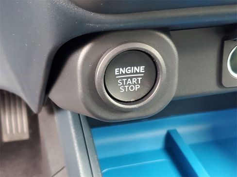 New 2025 Ford Maverick XLT w/ XLT Luxury Package image 17