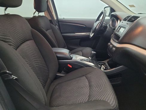 Used 2019 Dodge Journey SE w/ Connectivity Group image 21