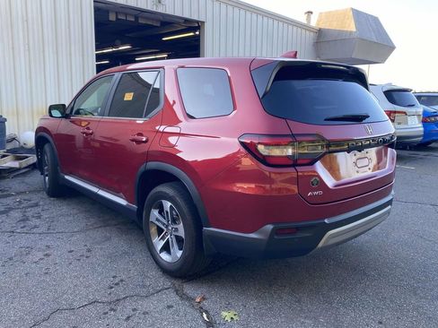 Used 2023 Honda Pilot EX-L image 3