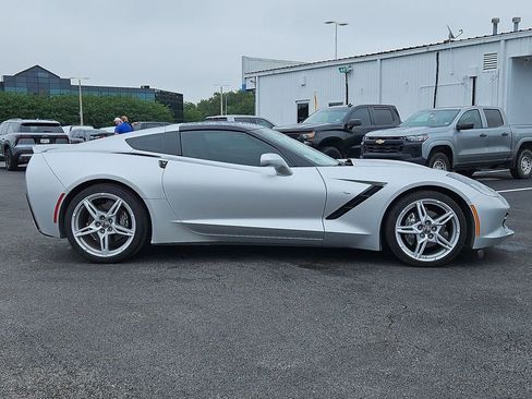 Used 2017 Chevrolet Corvette Stingray Coupe w/ 2LT Preferred Equipment Group RWD image 18