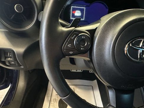 Used 2023 Toyota GR86 Premium w/ ALL Weather Mat Package (TMS) RWD image 11